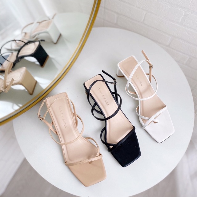 Sandal dây gót kiểu dẹp