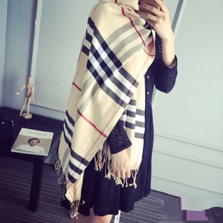 Khăn choàng cổ Burberry đẳng cấp