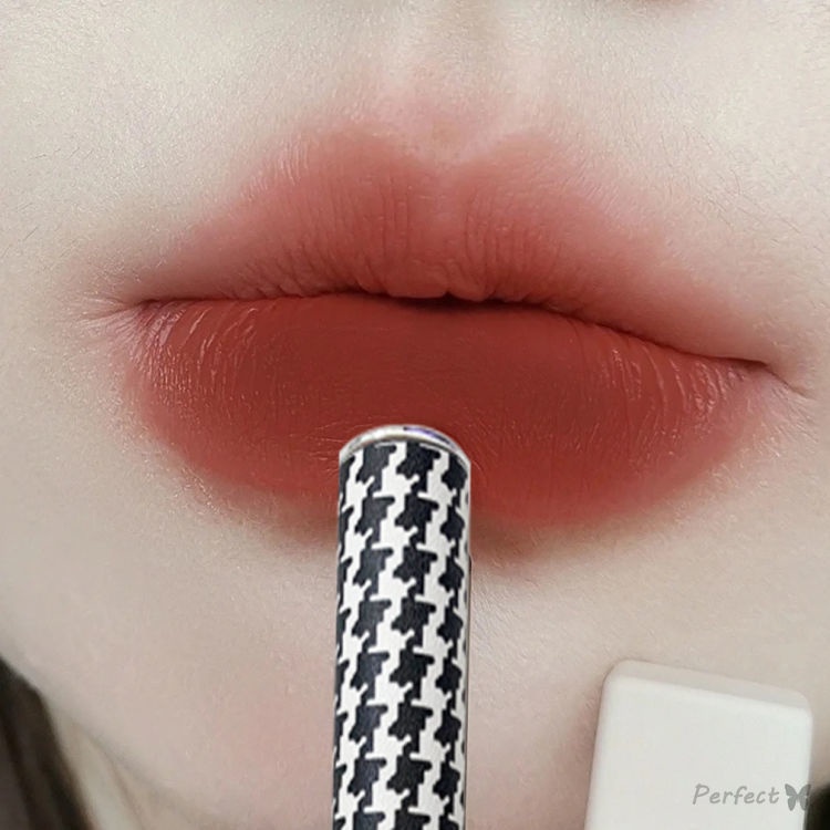 Son Môi Chống Thấm Nước Và Không Dính Cốc Với Thiết Kế Vỏ Họa Tiết Răng Cưa Độc Đáo
