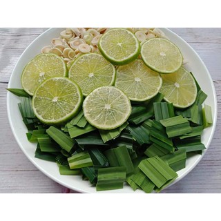 TRÀ DƯỠNG SINH- CHANH XẢ LÁ DỨA