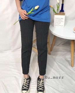 Quần baggy kẻ sọc