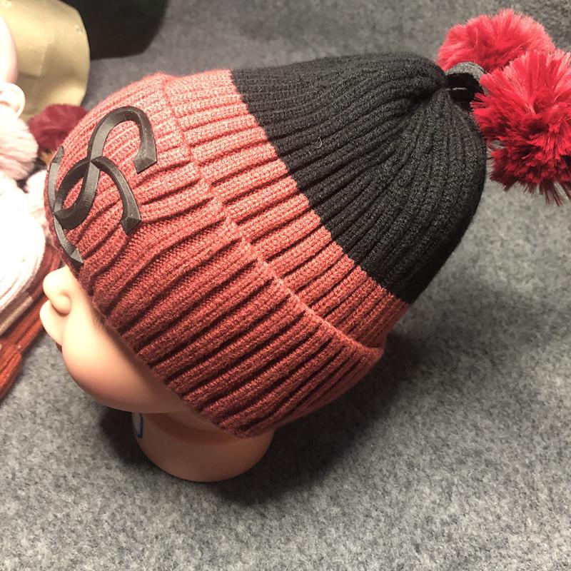 Lovely family wool hat for babies