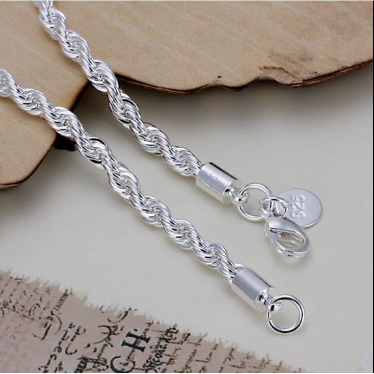 Vòng tay mạ bạc dạng xoắn độc đáo sang trọng