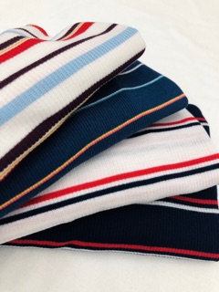 Áo crop sọc lửng