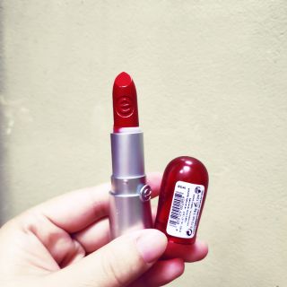 Son velvet matt Essence 09 - Đỏ rượu