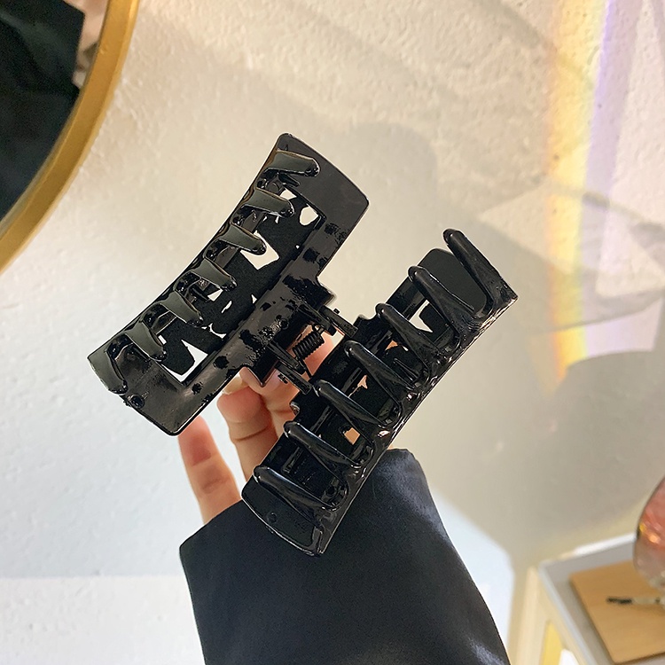 Kẹp tóc hàm cá mập đính kim cương cá tính