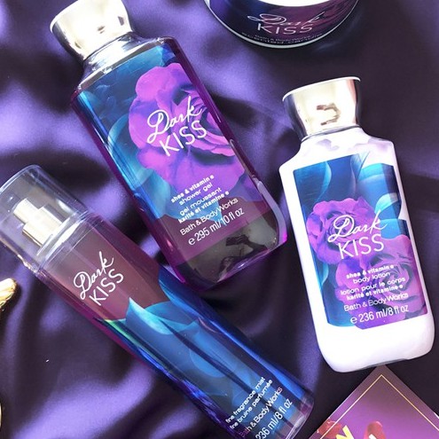 💕 Xịt Thơm Toàn Thân Bath And Body Works - Dark Kiss Body Mist [ROSIE]