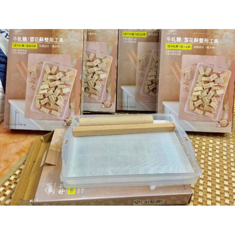 Khuôn làm kẹo Nougat