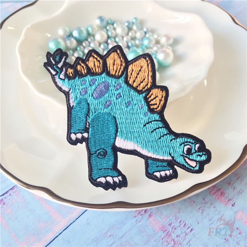 ☸ Sticker Ủi Thêu Hình Khủng Long Hoạt Hình Series 03 ☸ 1 Huy Hiệu Cài Áo Hình Động Vật Dễ Thương