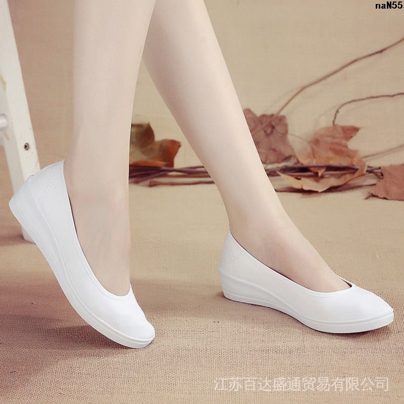 Giày Vải Đế Xuồng Màu Trắng Cỡ Nhỏ Thoải Mái Phong Cách Bắc Kinh Cổ Điển Cho Nữ Y Tá / Salon Làm Đẹp