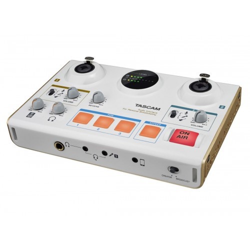 Sound card thu âm Tascam US 42