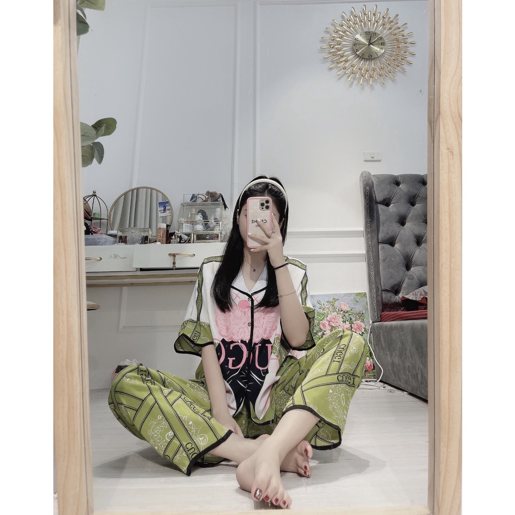 Mẫu đồ bộ lụa mango cổ sen của shop