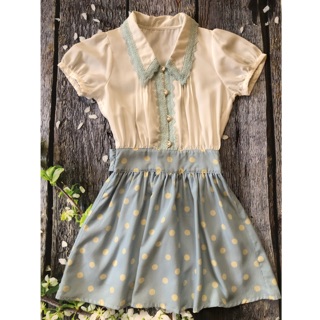 Váy xoè chấm bi phong cách châu âu cổ điển