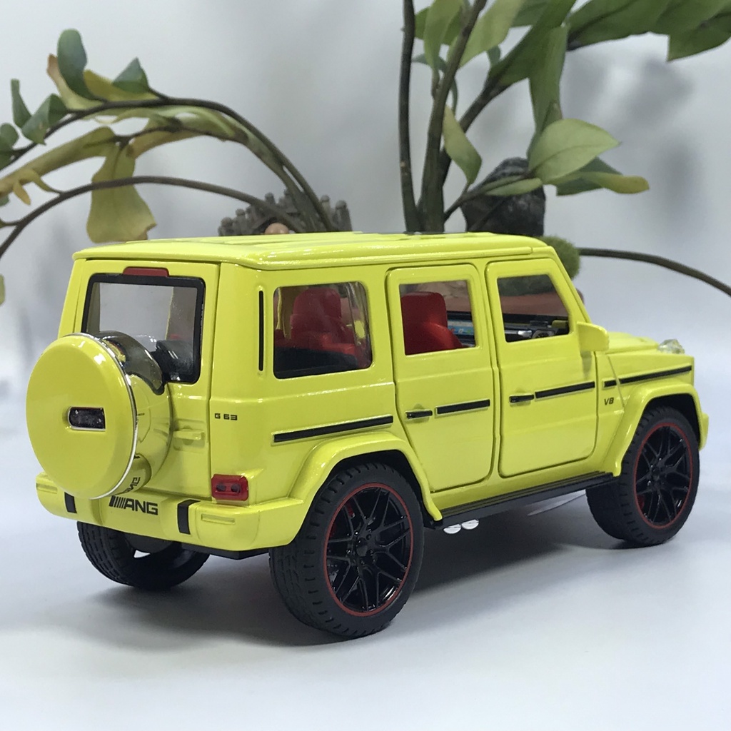 Mô hình xe ô tô Mercedes Benz G63 V8 tỷ lệ 1:22 bằng hợp kim cao cấp