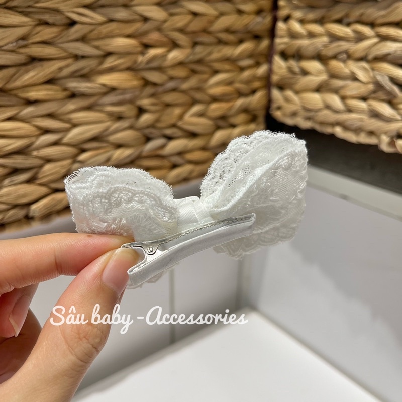 Sét 2 chiếc kẹp ren trắng, hình con bướm xinh xắn cho bé