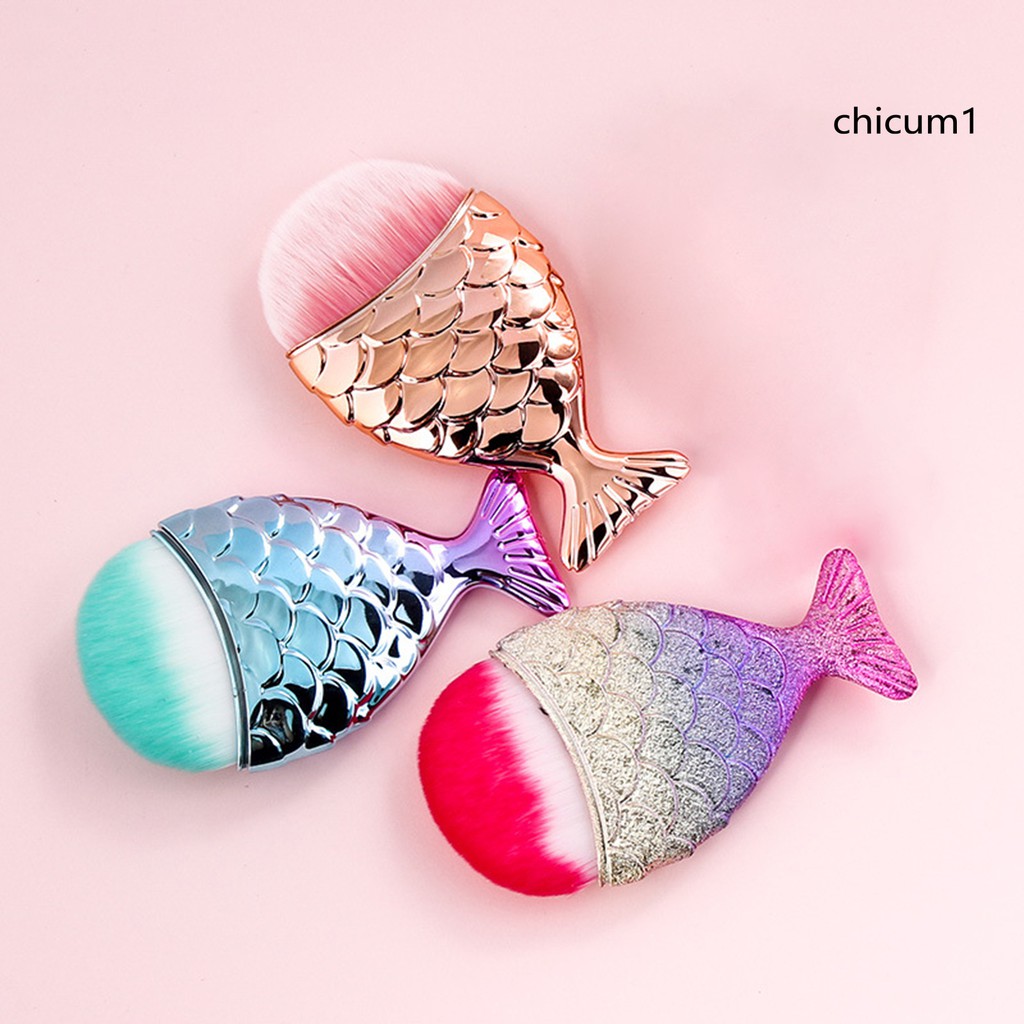 [Hàng mới về] Cọ làm sạch bụi móng tay hình đuôi cá sáng tạo