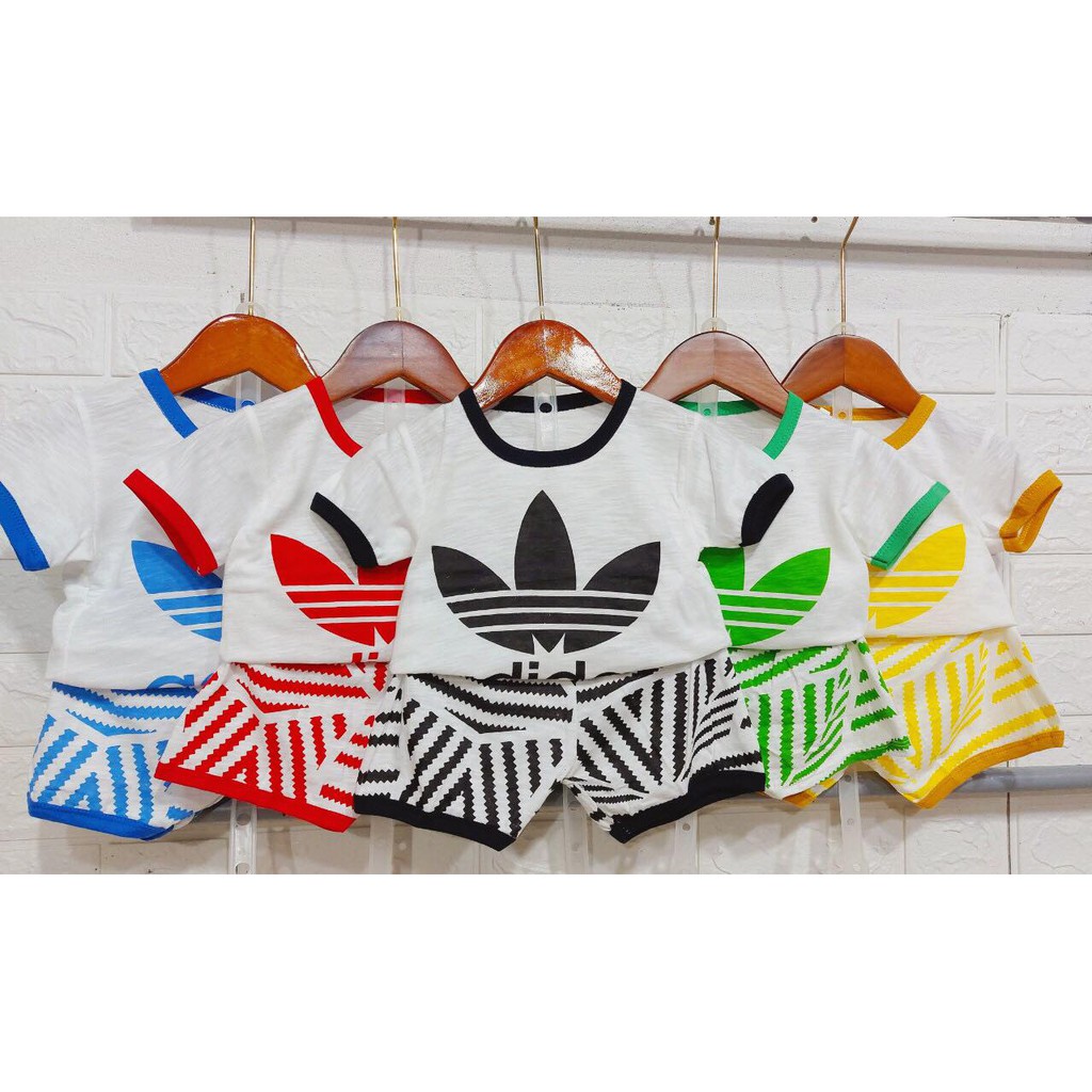 Bộ đồ trẻ em adidas sành điệu