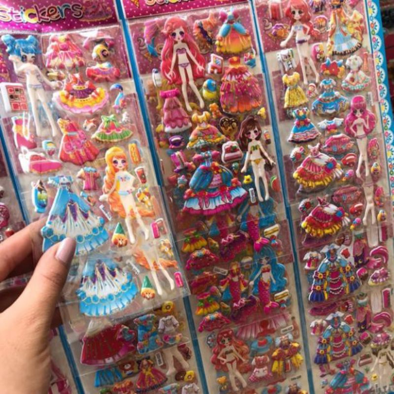 Dán hình Công chúa cho bé gái