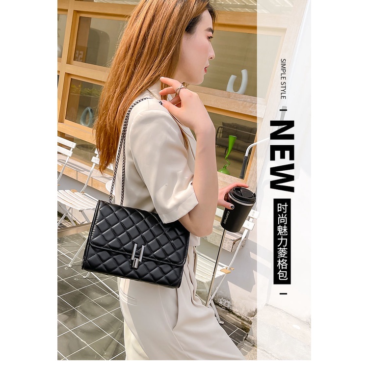 Túi Xách Đeo Vai Phối Dây Xích Phong Cách Chanel Thời Trang 2022 Dành Cho Nữ