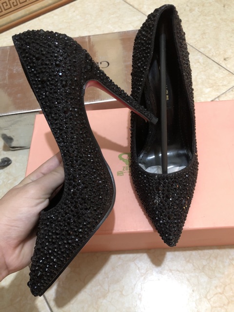 Giày cao gót đính đá