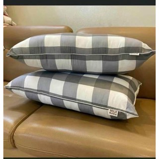 MỘT ĐÔI GỐI BÔNG MUJI MÀU KẺ SANG CHẢNH