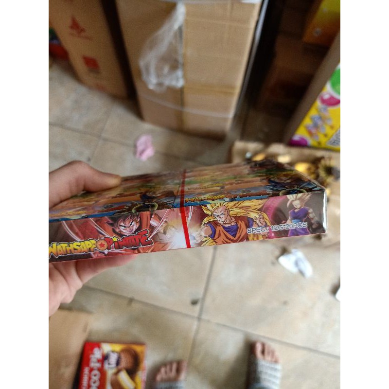 Vỉ 20 chiếc kẹo cao su có kèm ảnh xăm