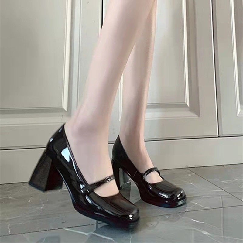 Giầy da bóng gót vuông cao 7 phân 2 màu đen nâu thời trang kiểu Hàn Quốc hiện đại cá tính Ulzzangshop520