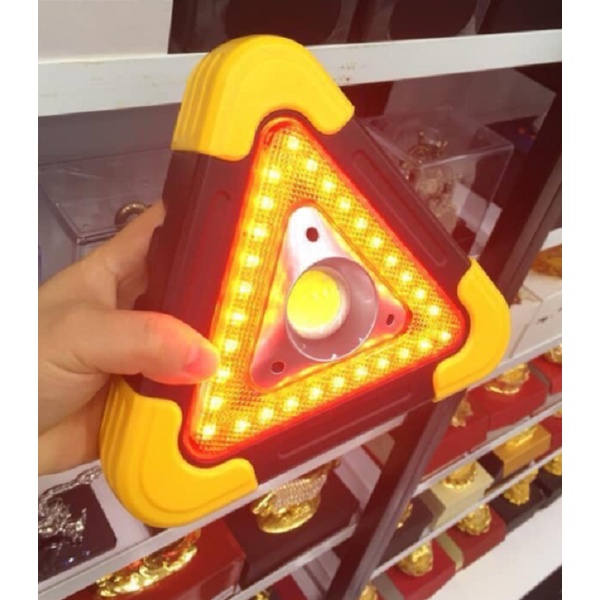 Đèn LED Cảnh Báo Nguy Hiểm Đa Năng Hình Tam Giác Kiêm Pin Sạc Dự Phòng Cho Ô Tô Xe Hơi