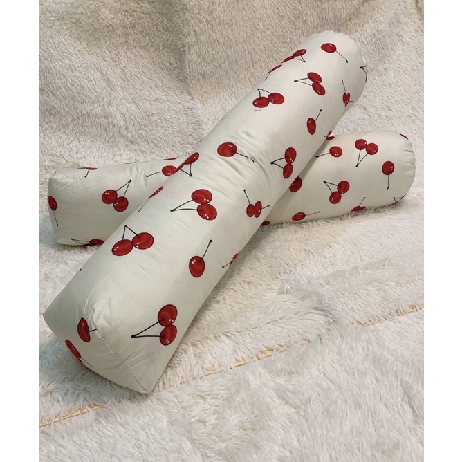 Ruột gối ôm bông sơ trắng tinh khiết mẫu cherry đỏ xinh xắn