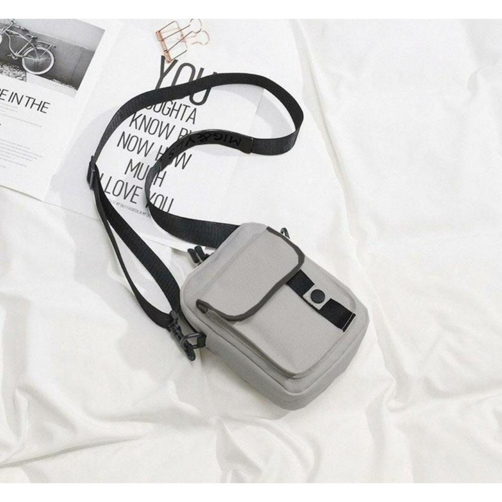 Túi Đeo Chéo Mini Unisex Nam Nữ Basic Messenger Mini Bag Nhỏ Gọn Tiện Dụng Đeo Vai Đi
