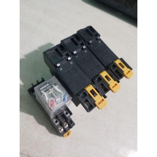 Relay trung gian Omron 8 chân MY2N-5A 240VAC , 5A 28VDC kèm chân đế