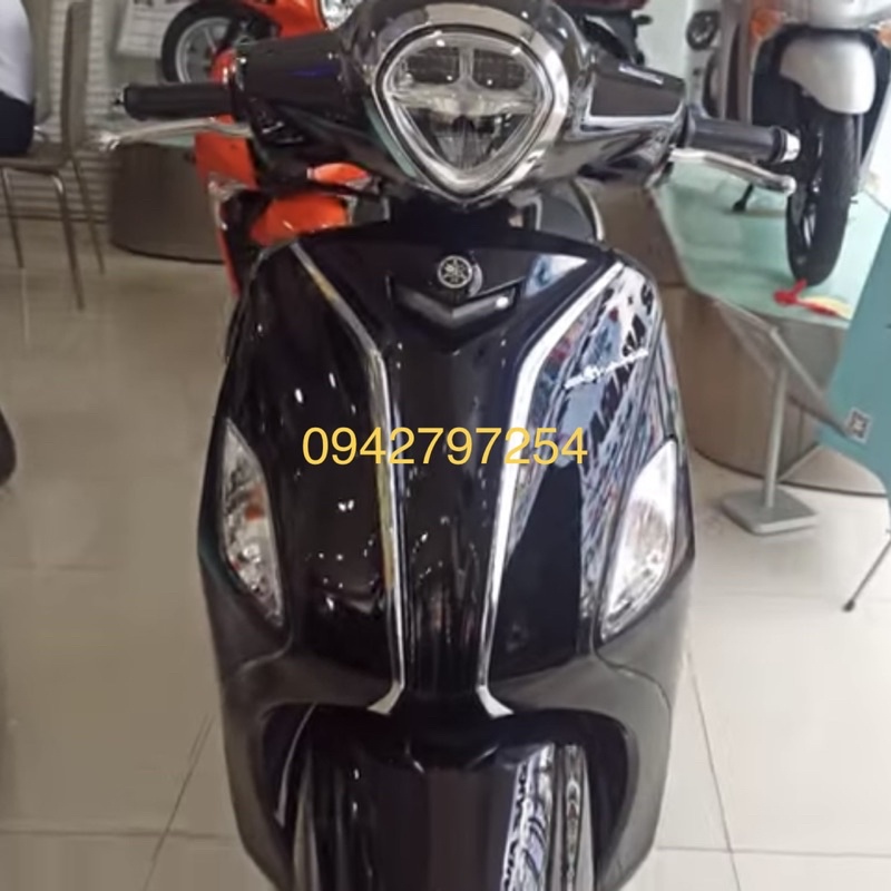 Sơn xe máy Yamaha Grande màu Đen bóng MTP203-2K và MCP209-2K Ultra Motorcycle Colors