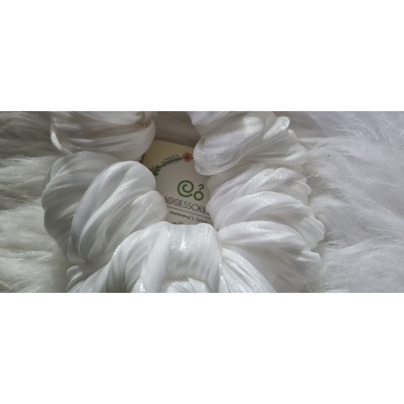 Cột tóc voan bồng bềnh handmade