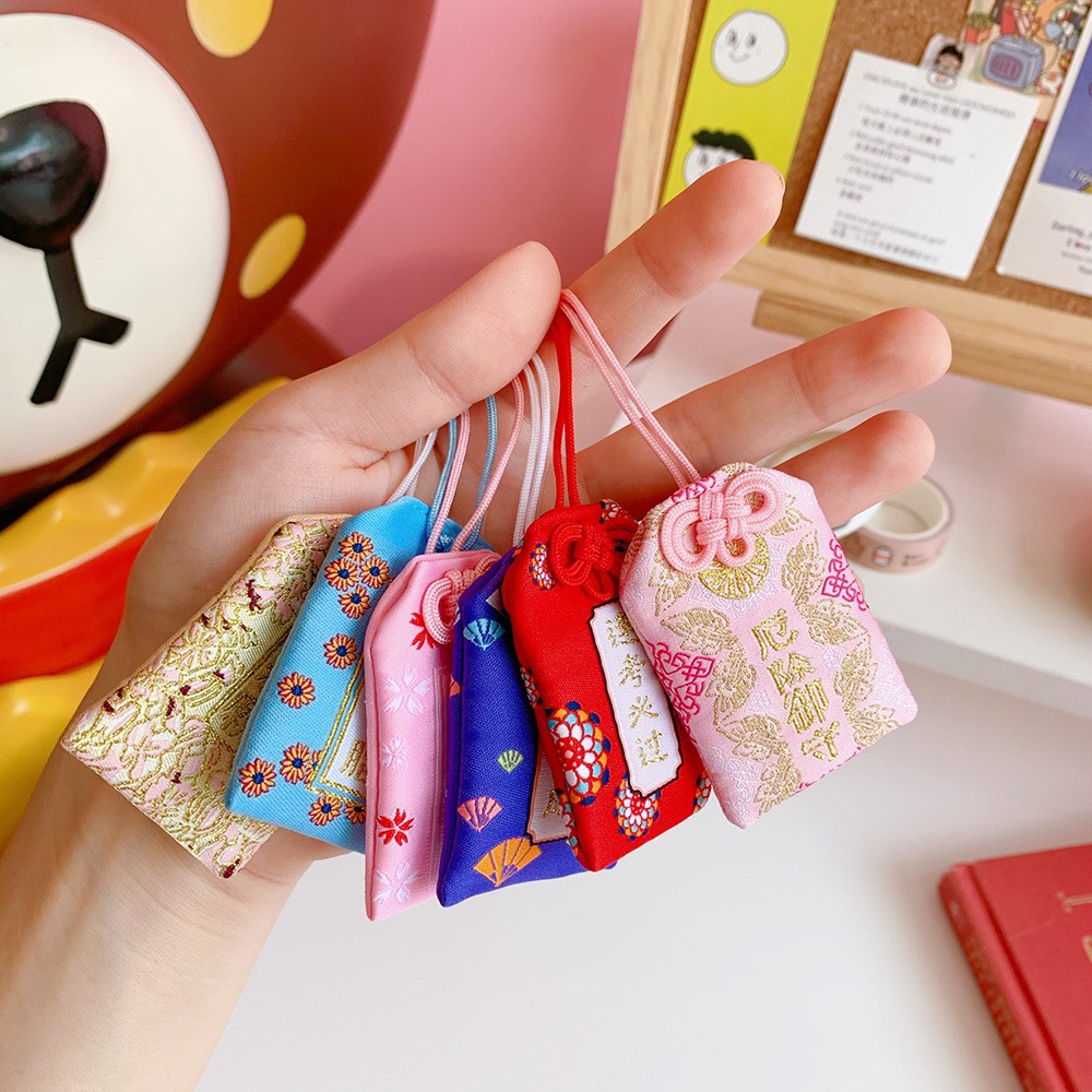Túi Phước May Mắn Omamori Có Vỏ Bọc Silicon