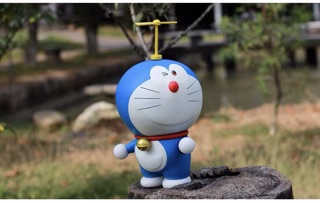 Mô hình Doraemon chong chóng tre