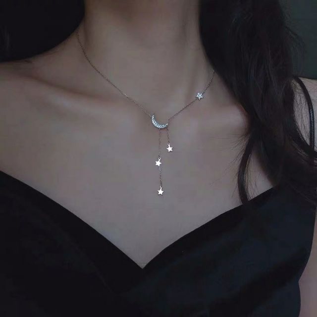 Vòng cổ đính pha lê mặt trăng sao lấp lánh đeo được 2 kiểu chocker / thả lỏng