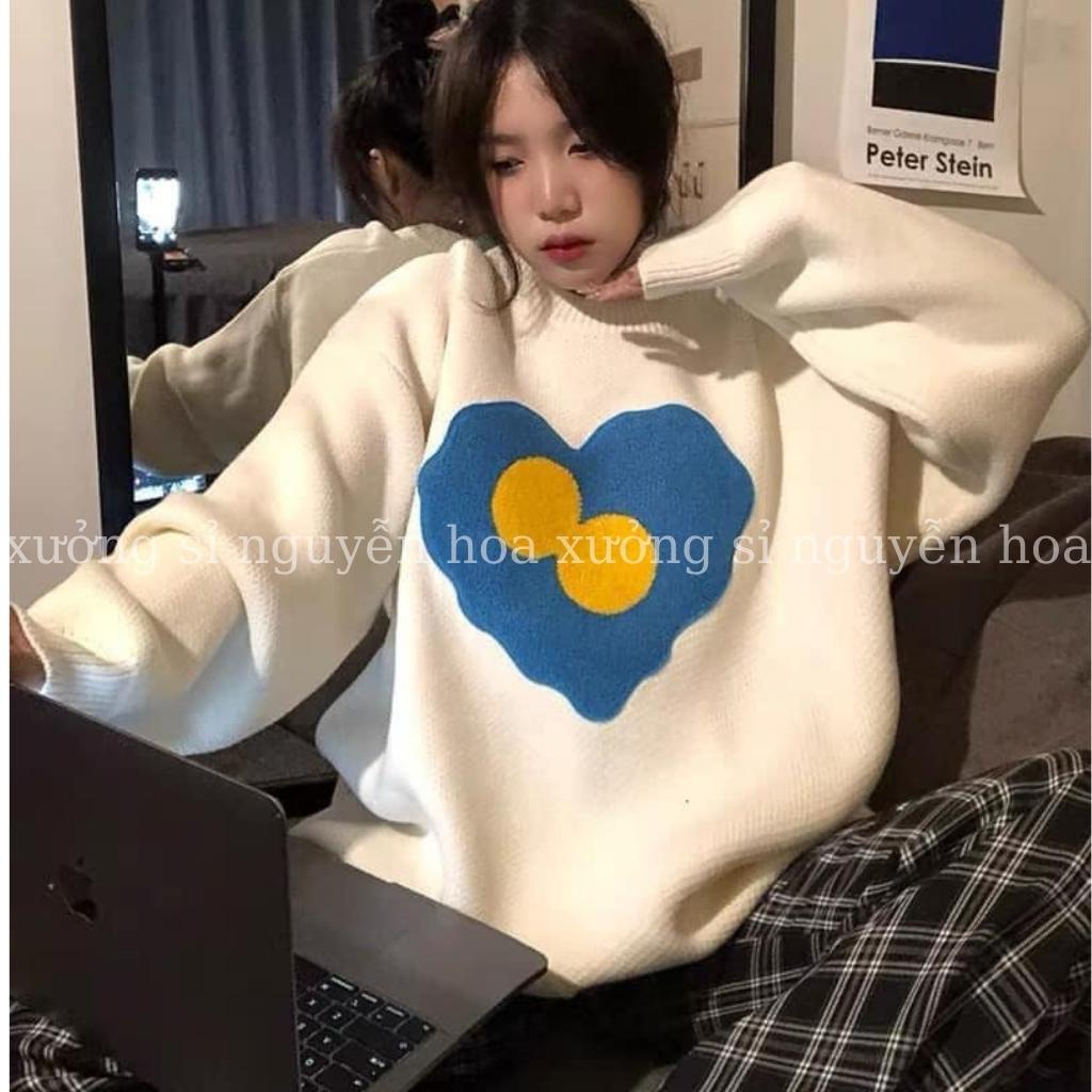 set bộ nỉ áo sweater in hình trái tim xanh kèm quần suông kẻ đen form dáng rộng đẹp chuẩn ảnh Xưởng Sỉ Nguyễn Hoa