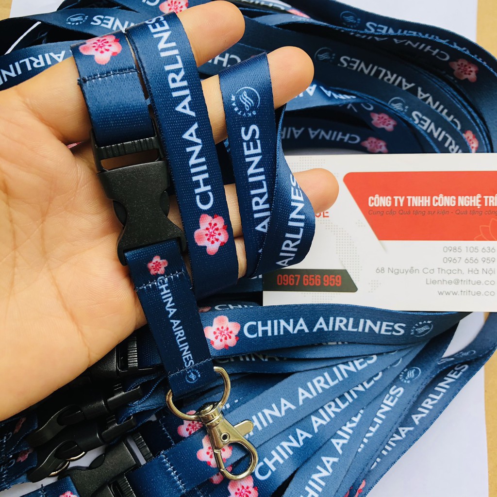 Đặt in dây đeo thẻ cao cấp theo yêu cầu, dây đeo thẻ nhân viên văn phòng in logo công ty giá rẻ in từ số lượng ít