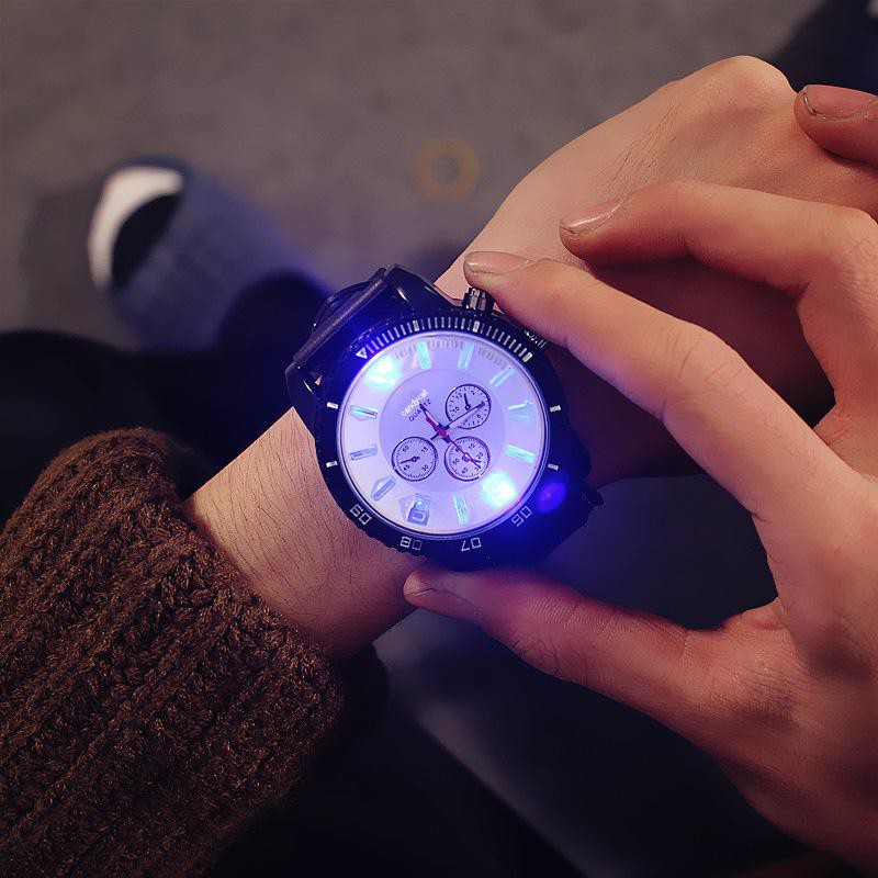 Đồng hồ nam dạ quang Candycat siêu đẹp, mặt sáng, chống thấm nước, chống trầy xước hiệu quả 8050
