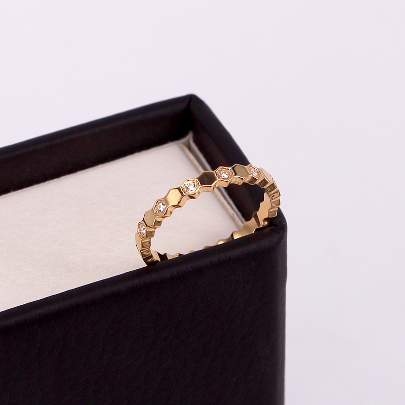 [FreeShip] Nhẫn nữ Titan đính đá tổ ong J2-409 - CAM KẾT KHÔNG BAY MÀU