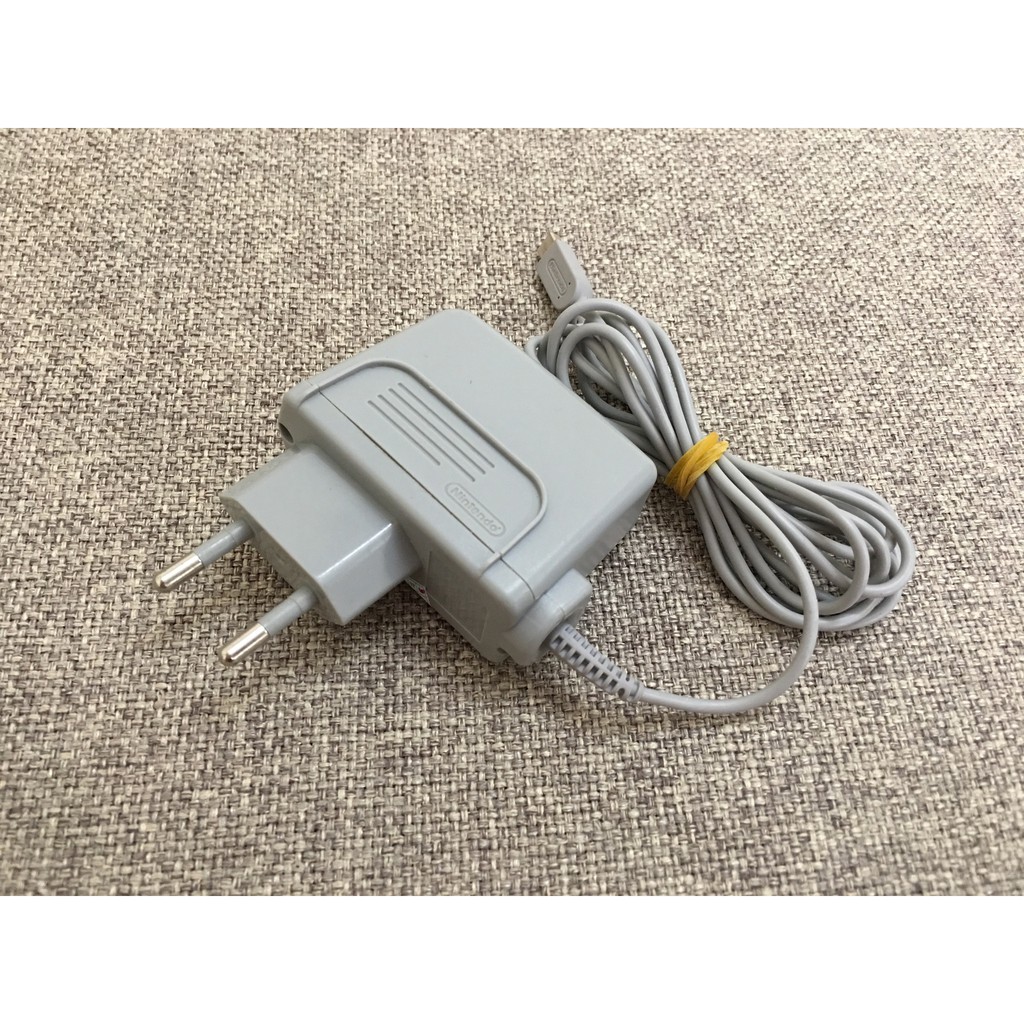 Sạc Nintendo 3DS, 2DS, DSi  chính hãng (220v)
