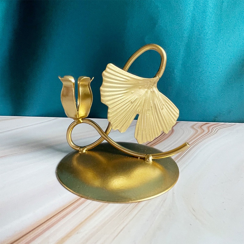 Giá Đỡ Đèn Cầy Bằng Kim Loại Hình Hoa Sáng Tạo