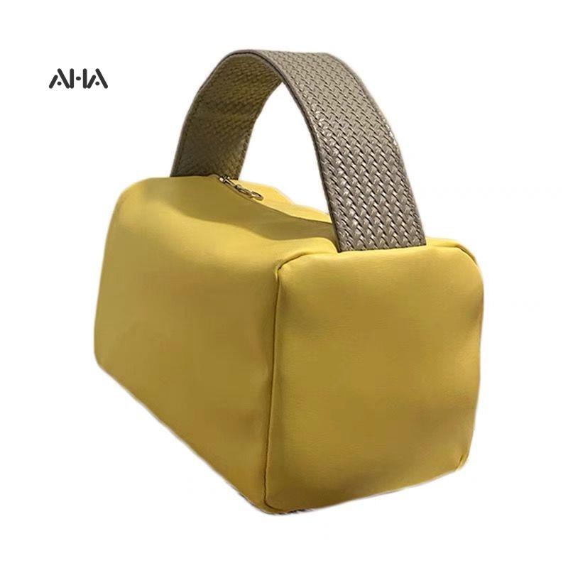 Túi Đựng Mỹ Phẩm Bằng Da Sức Chứa Lớn Màu Kẹo Ngọt Xinh Xắn Tiện Dụng