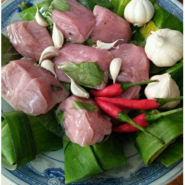 Hộp 10 chiếc nem chua siêu ngon