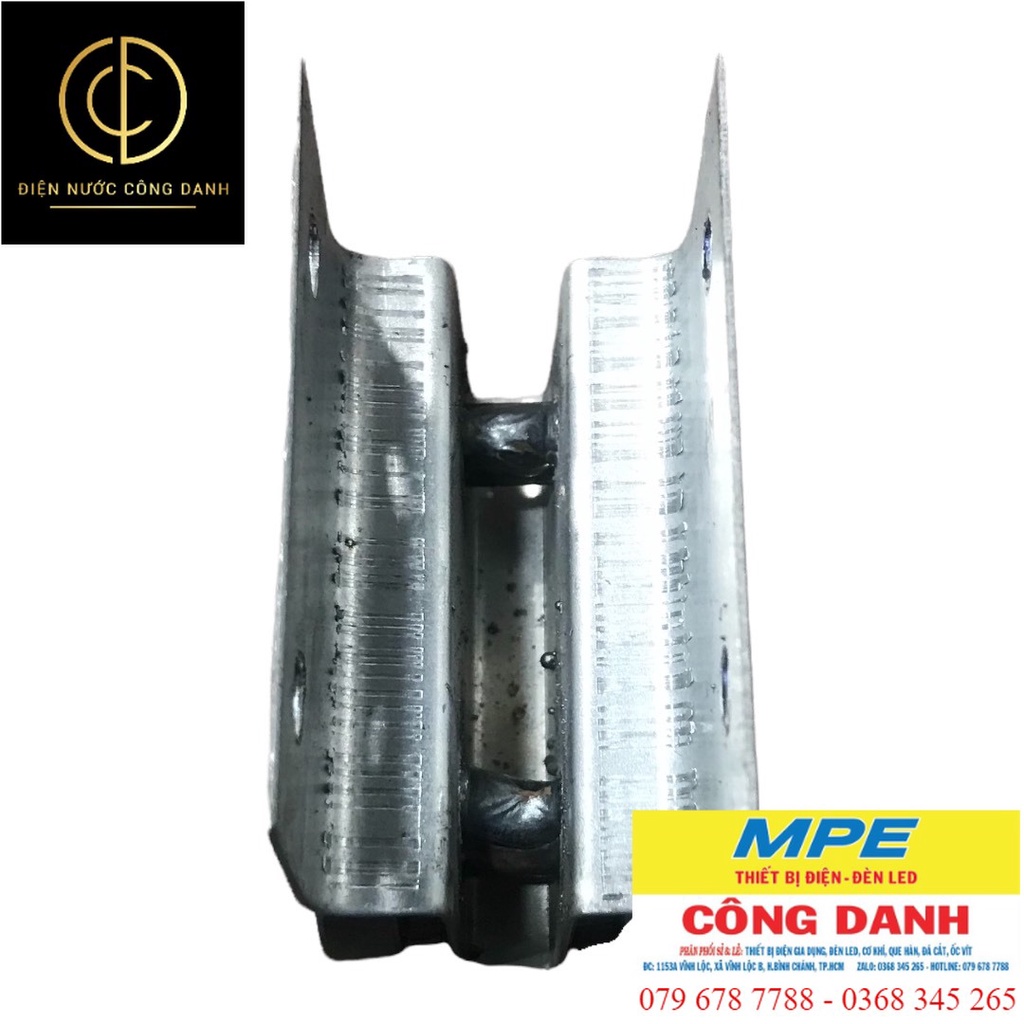 01 CÁI - BÁNH XE TREO MÁNG