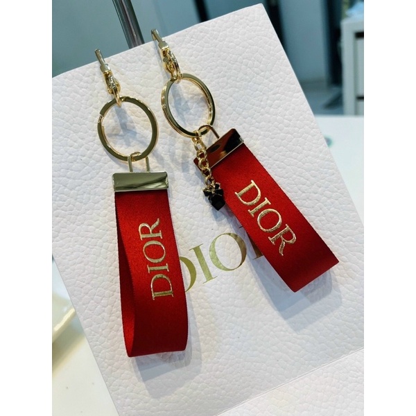 Móc khoá ruy băng Dior từ dây Ruybon Auth