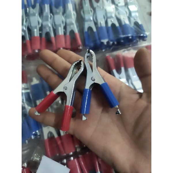 cặp 2 cái kẹp bình cá sấu