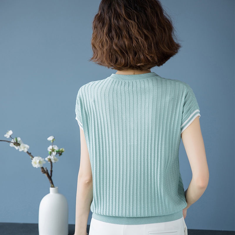 Áo Thun Dệt Kim Tay Ngắn Dáng Rộng Phối Nút Màu Sắc Trẻ Trung Cho Nữ Trung Niên | BigBuy360 - bigbuy360.vn