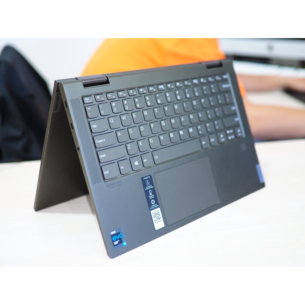 Laptop Yoga 7i hàng qua sử dụng, đẹp như ảnh