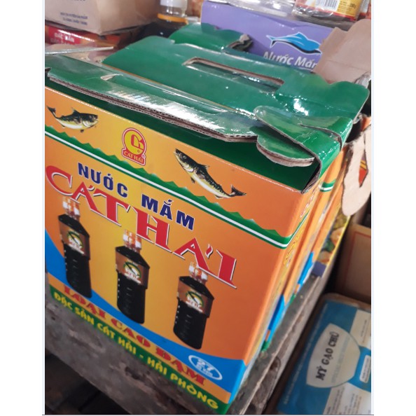 Nước mắm Cát Hải - đặc sản, loại cao đạm, chai thủy tinh